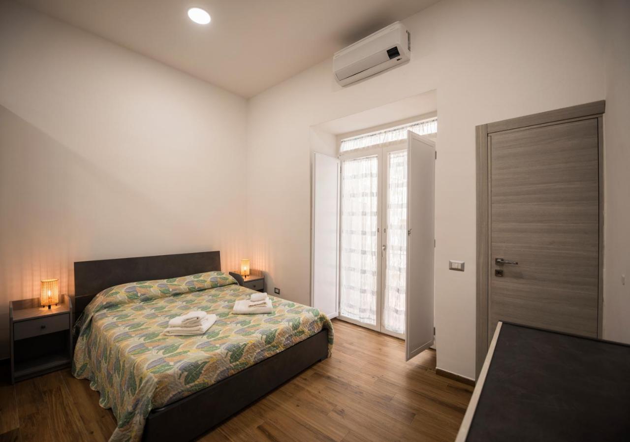 Ferienwohnung Dimora Francesca Salerno Exterior foto